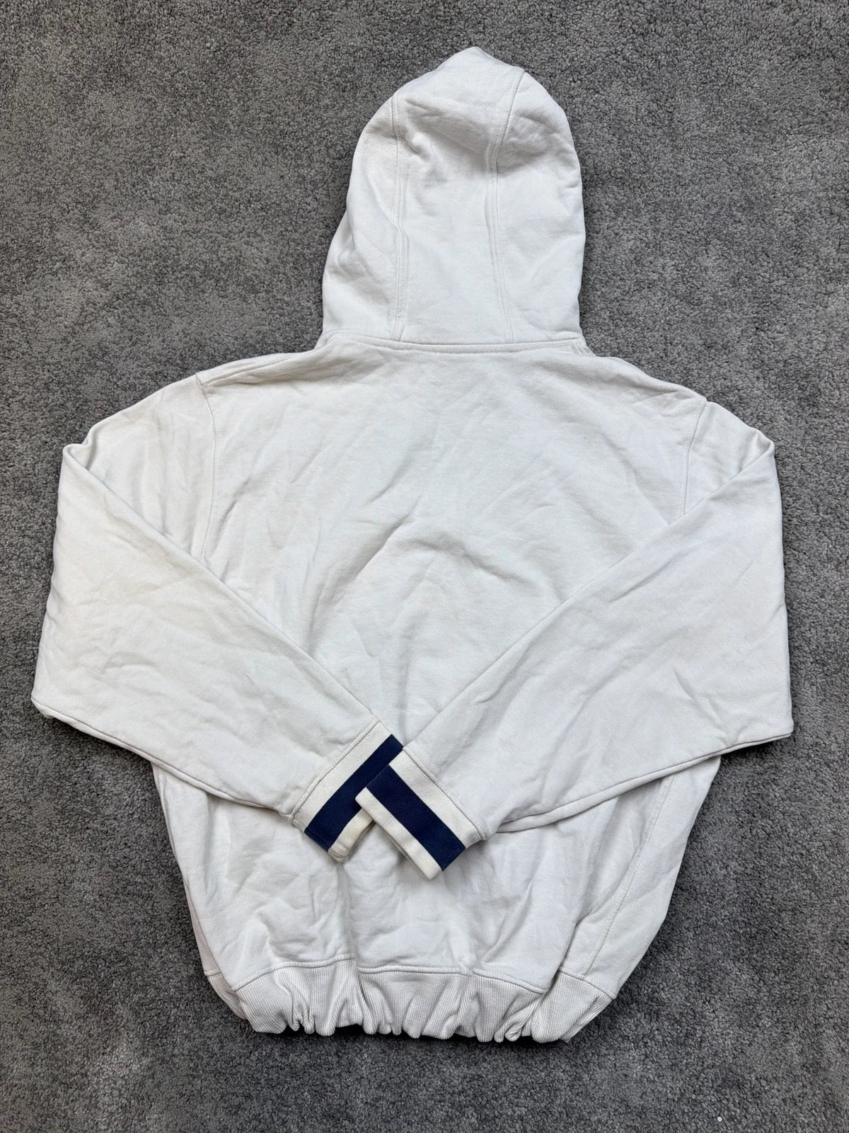 Nike Felpa con Cappuccio Bianco con Logo Blu – photo 2