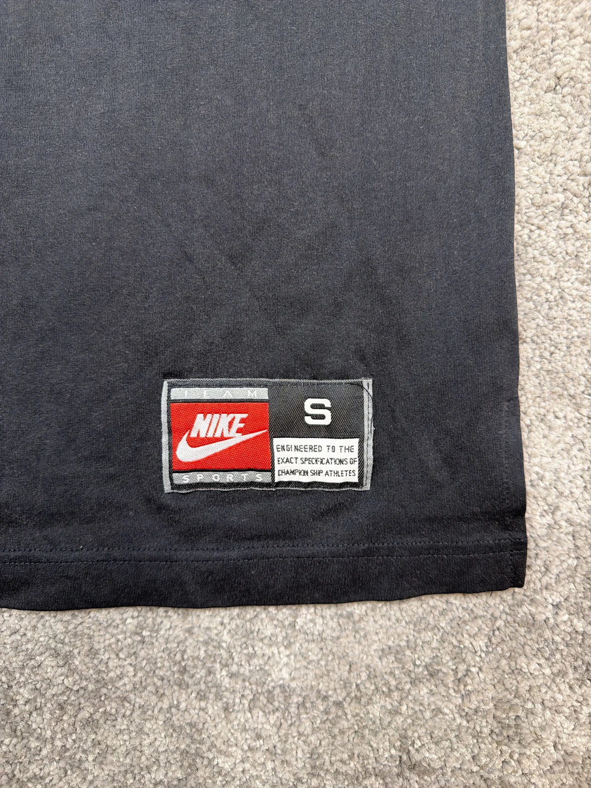Nike T-shirt Active Sportswear Grigio con Logo – photo 3