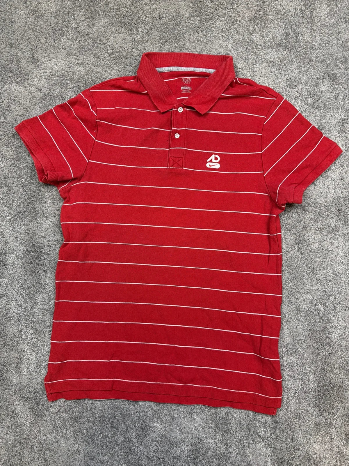 Polo Nike Rosso a righe con colletto e bottoni, come nuovo – photo 1
