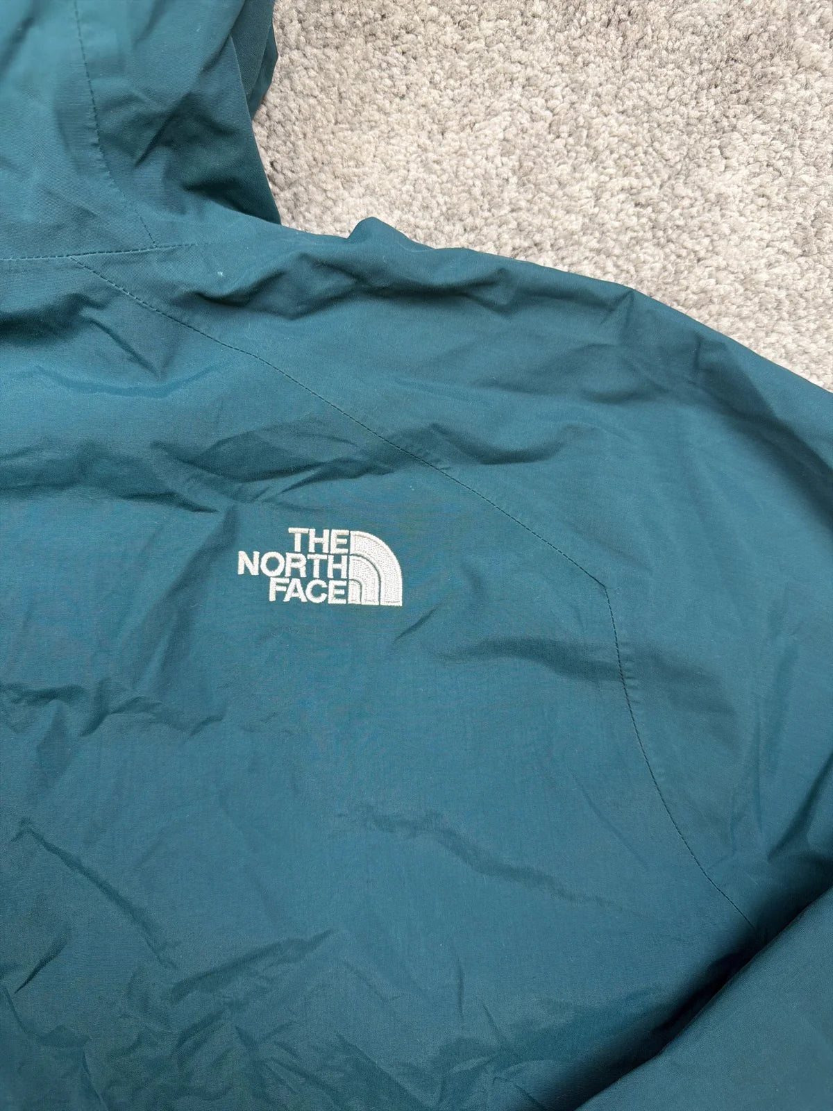The North Face Felpa con Cappuccio Turchese, Giacca a Vento, Come Nuovo – photo 3