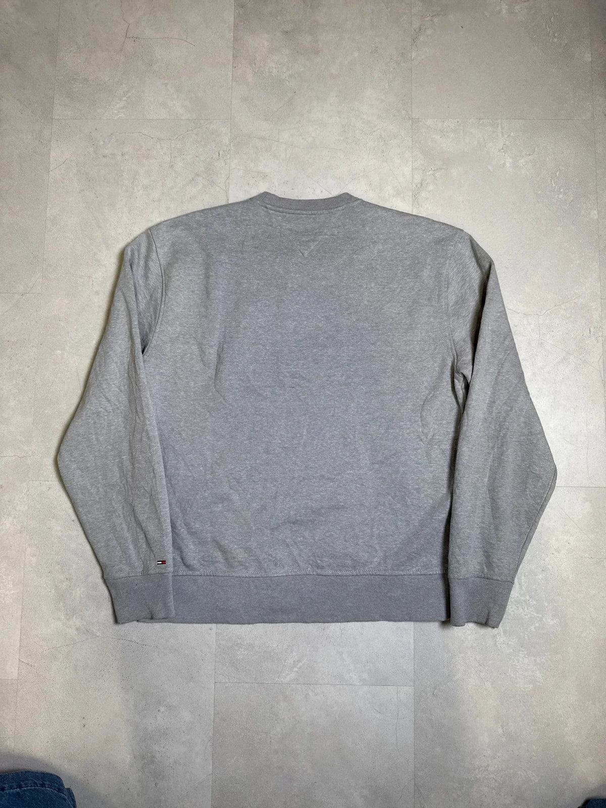 Tommy Hilfiger Felpa Grigia con Logo, Maniche Lunghe, Design Fashion – photo 4